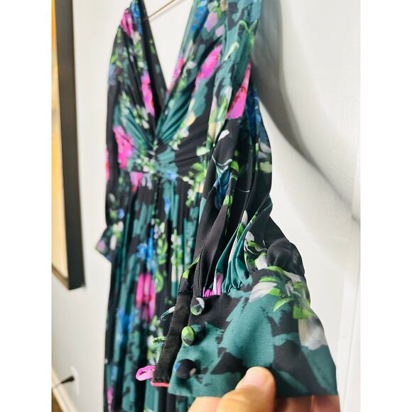 BADGLEY MISCHKA Black Green Floral Long Sleeve V-Neck Pleated Gown Size 4 - Picture 9 of 12